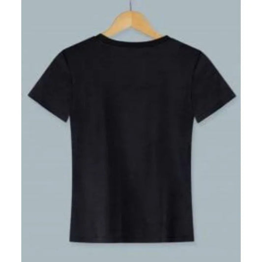 Plain black t-shirt